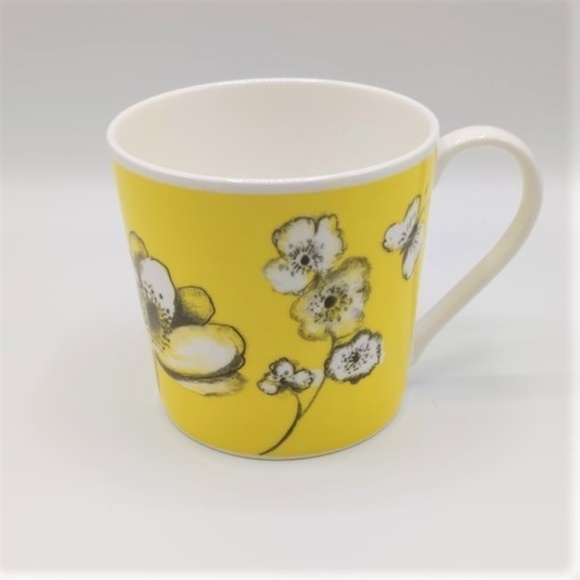 Rose of England Other - Rose of England Fine Bone China Yellow Floral Mug